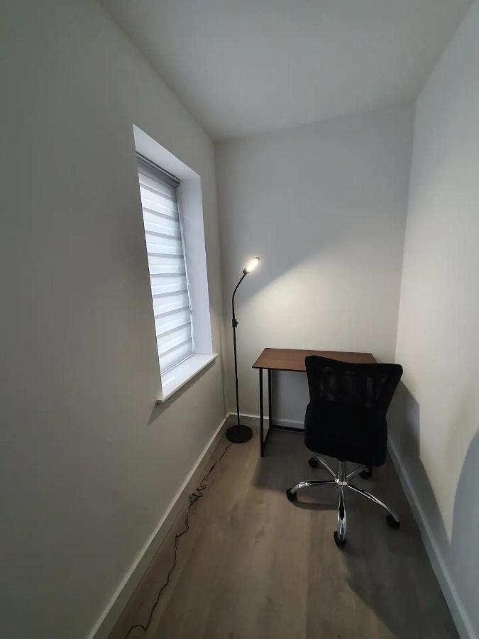 Lovely Home Close To City Center & Rail Station Chesterfield Kültér fotó